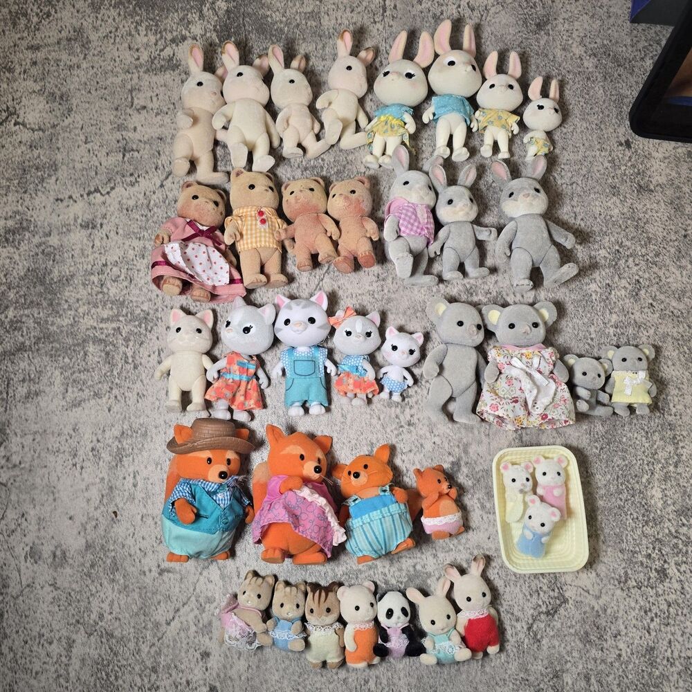 Lot 39 Sylvanian Families Calico Critter Animals Clothing Vintage Moms Dads Kids